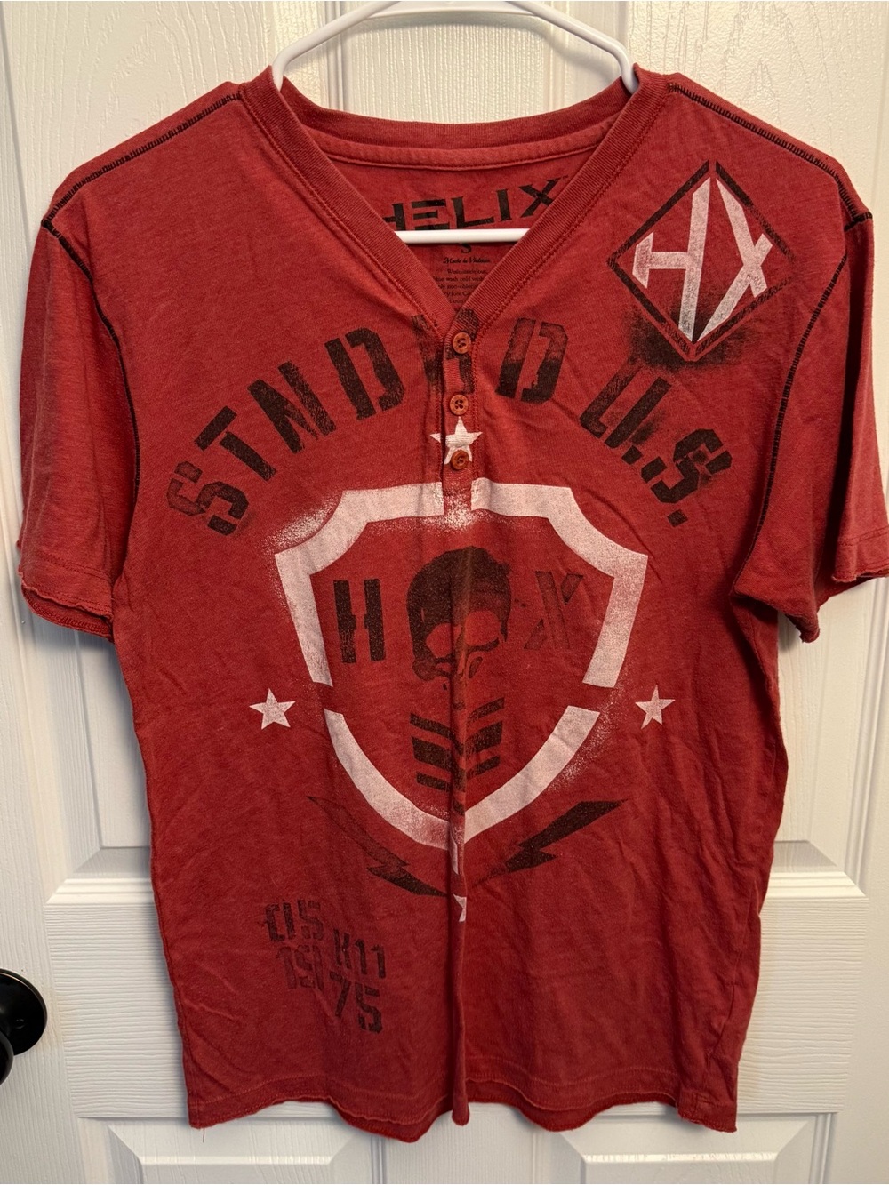 Helix Red Skull Graphic Henley T-Shirt